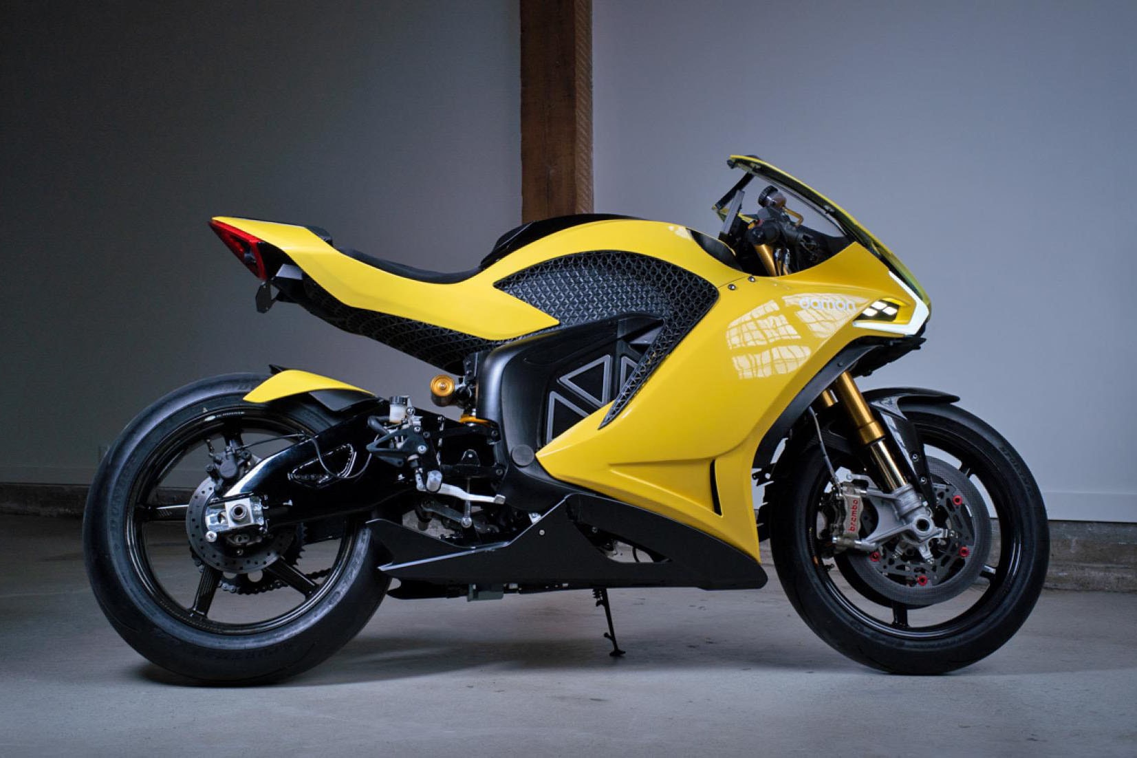 BlackBerry Damon Motorcycles moto