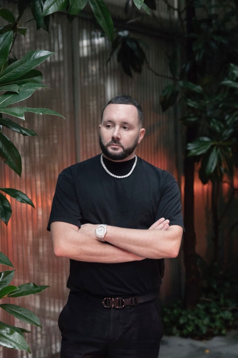Kim Jones vous offre une visite de sa magnifique maison à Londres