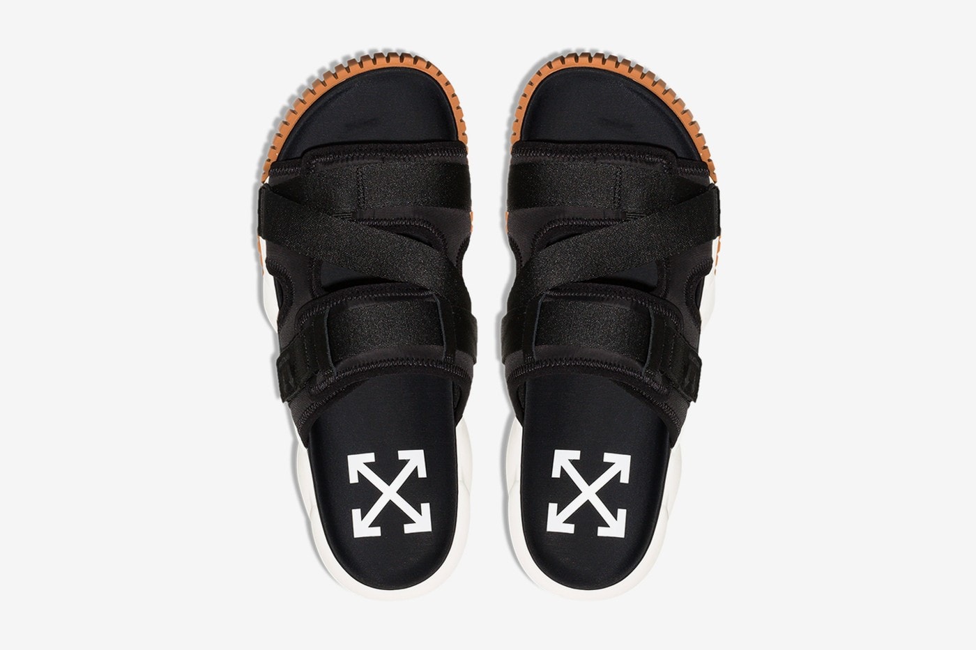 Off-White™ retravaille sa sneaker ODSY-1000 en version sandale