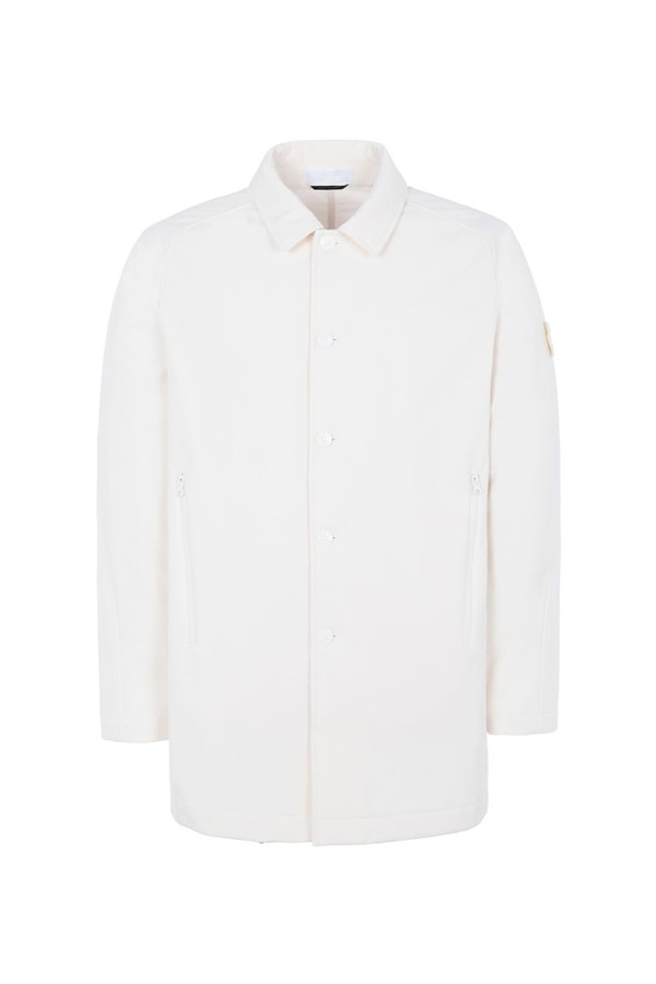 Stone Island renforce sa gamme monochrome avec de nouvelles pièces Printemps/Été 2020