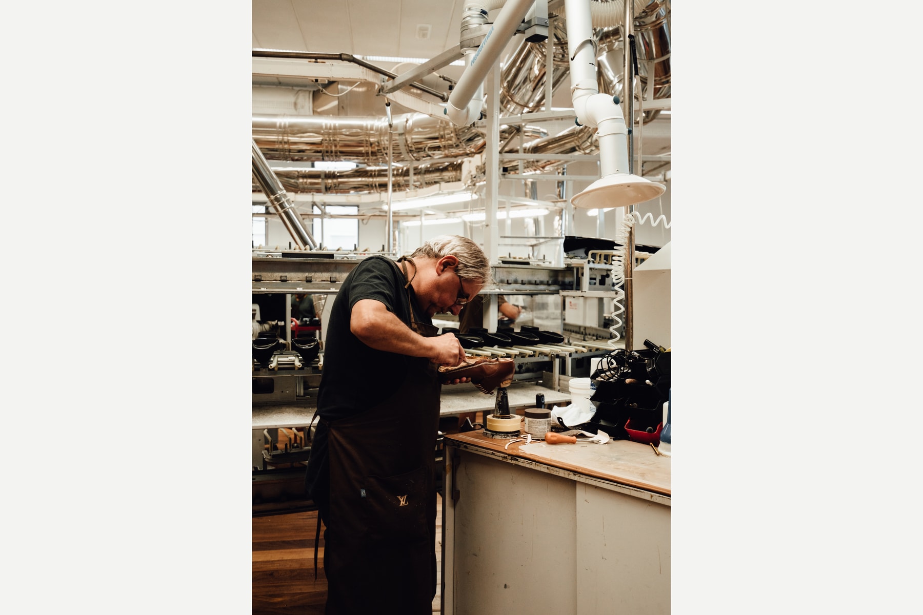 Studio Visite - Dans les ateliers chaussures et sneakers de Louis Vuitton