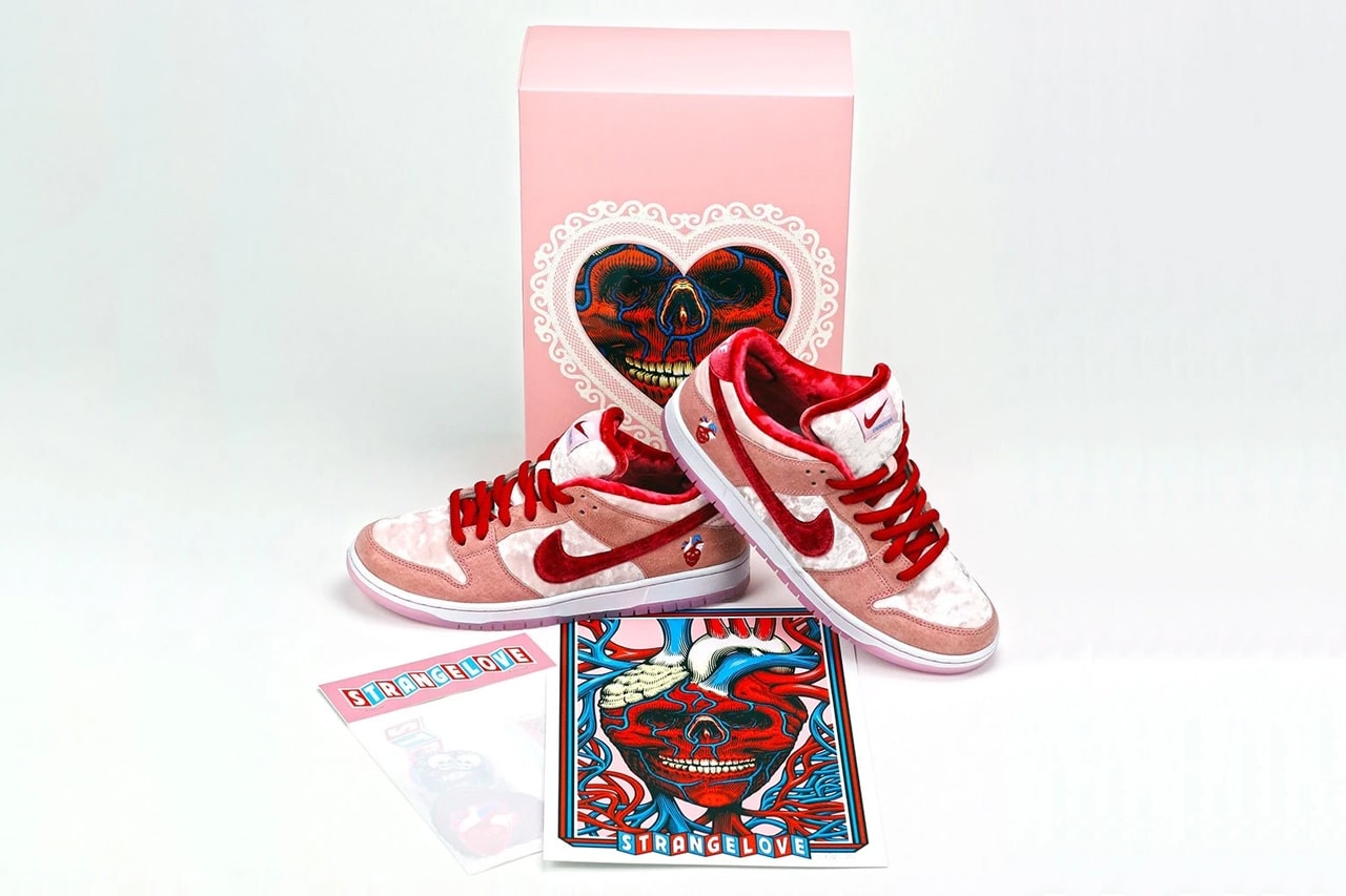 Nike SB Dunk Low StrangeLove Skateboards
