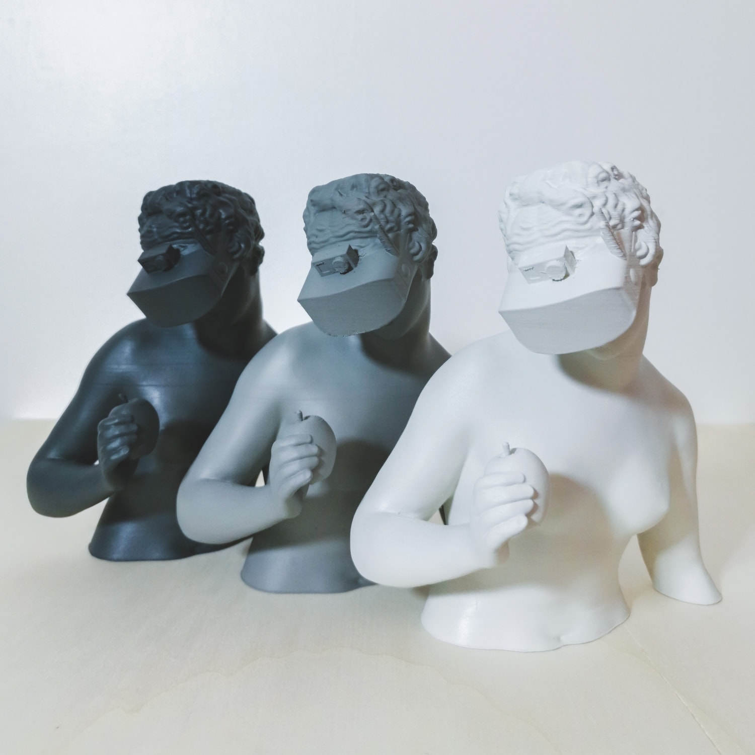 Why Bother With Reality? se demande l'artiste Parse/Error dans sa nouvelle sculpture