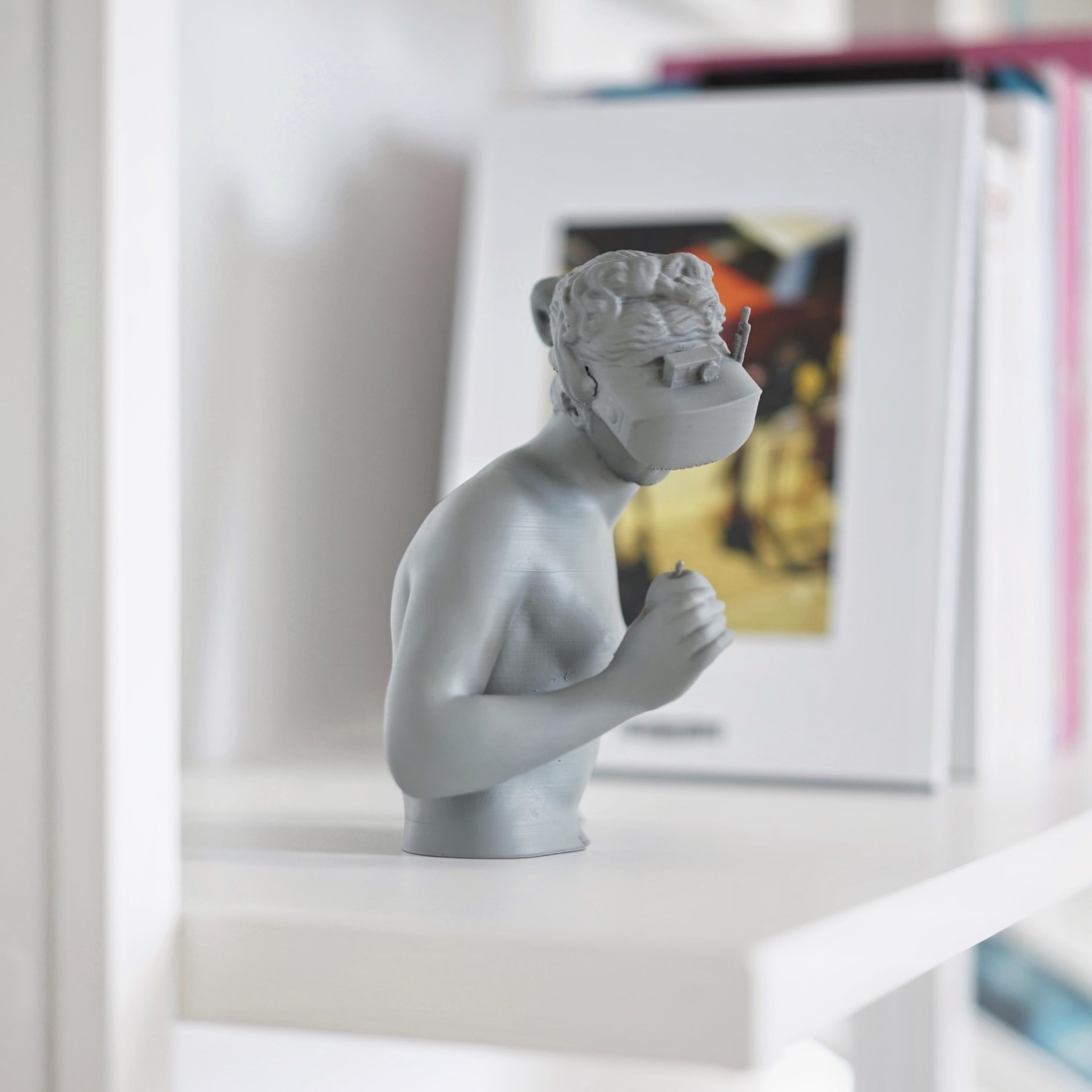 Why Bother With Reality? se demande l'artiste Parse/Error dans sa nouvelle sculpture
