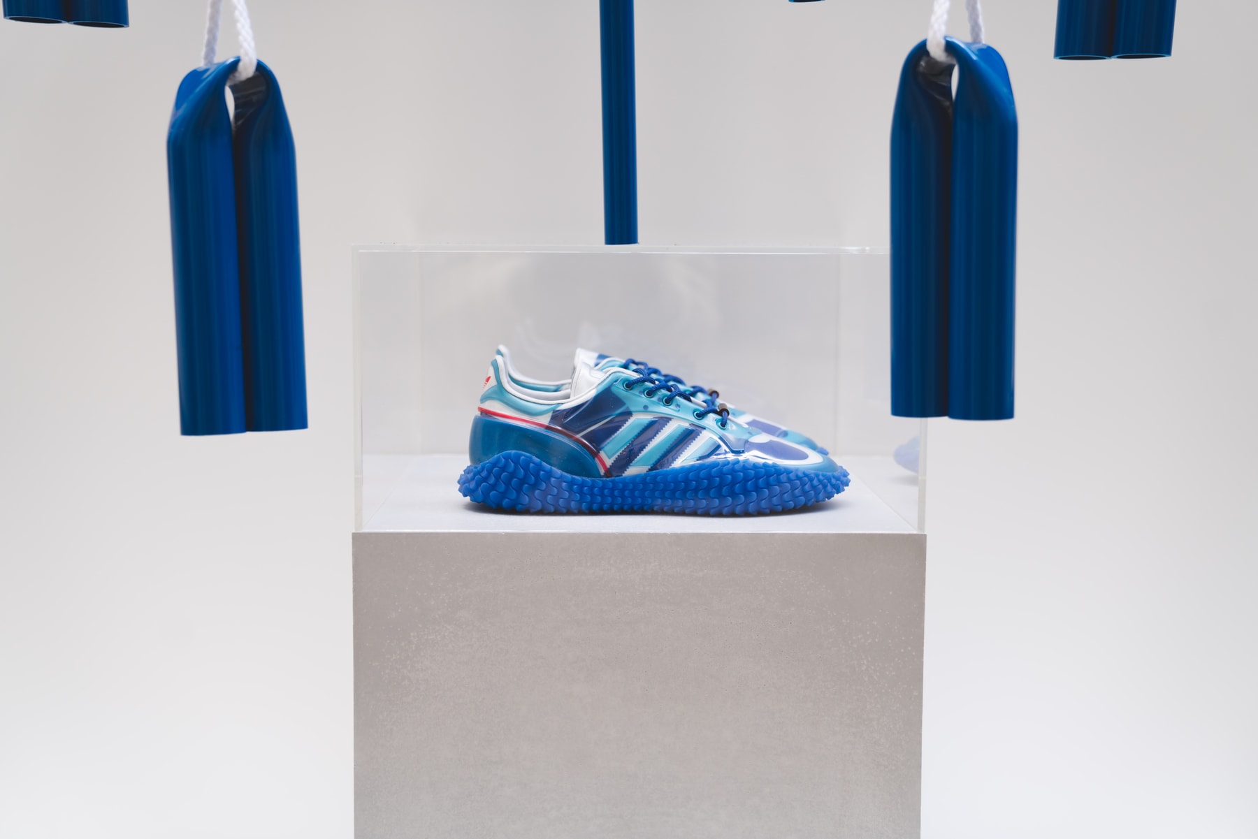 Craig Green et adidas célèbrent leur collaboration à Paris à travers une installation