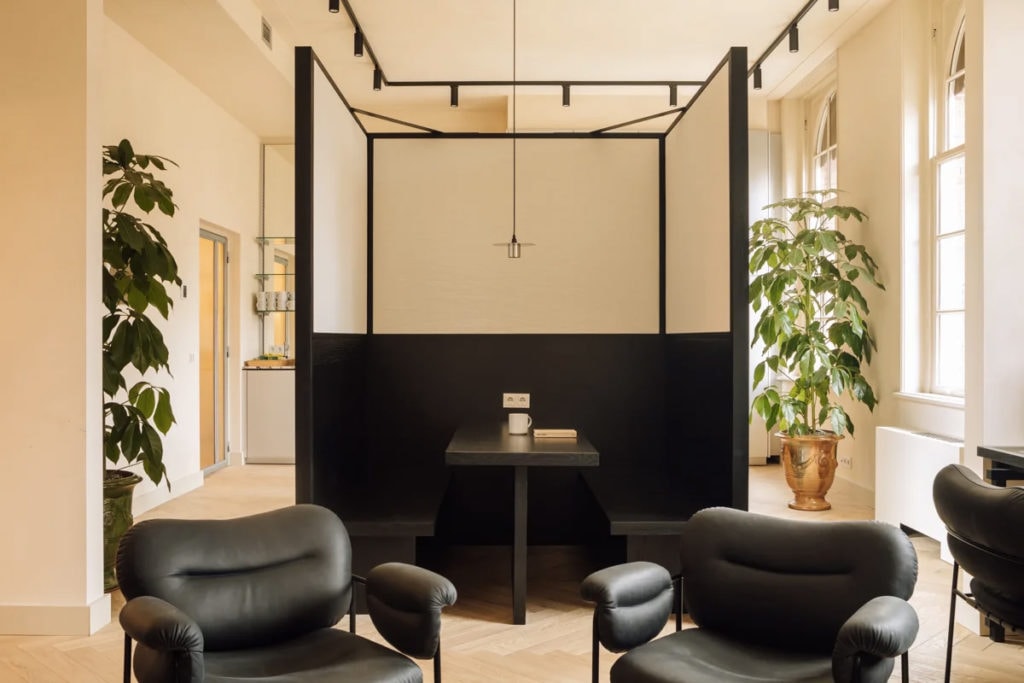 Un des plus vieux hôpitaux d'Amsterdam transformé en espace de co-working