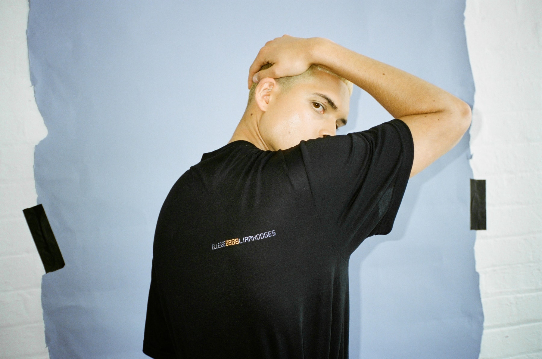 Ellesse et Liam Hodges imaginent une capsule en hommage au tennis des années 80