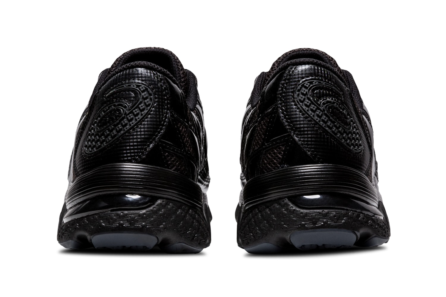 Photo ASICS x Kiko Kostadinov