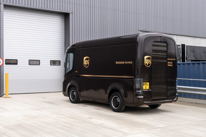 Les camions UPS électriques et autonomes s'offrent un nouveau design signé Arrival
