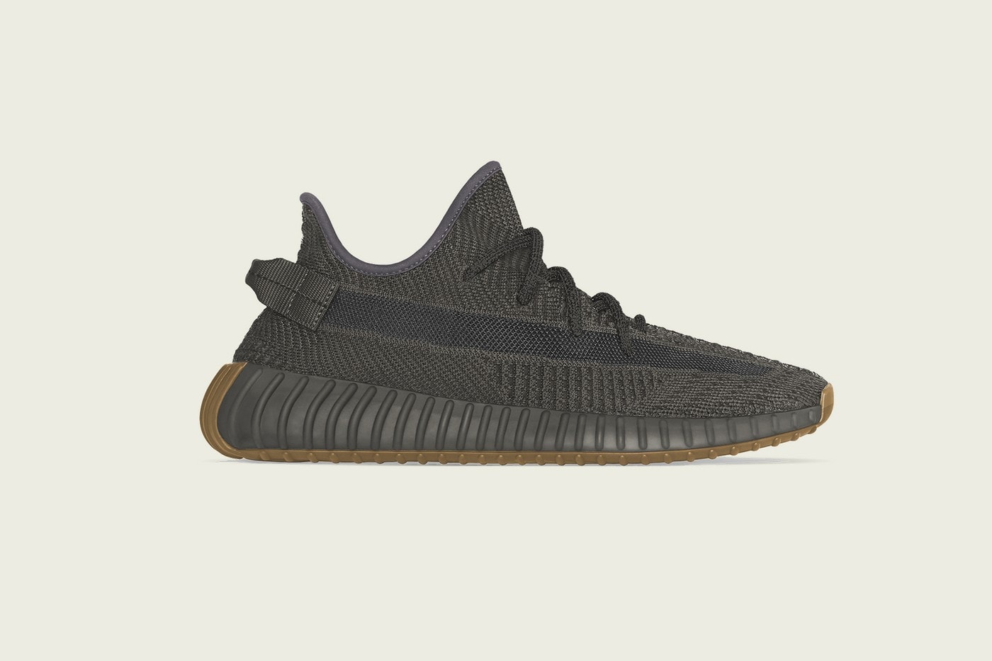 Photo YEEZY 350 V2 "Cinder"