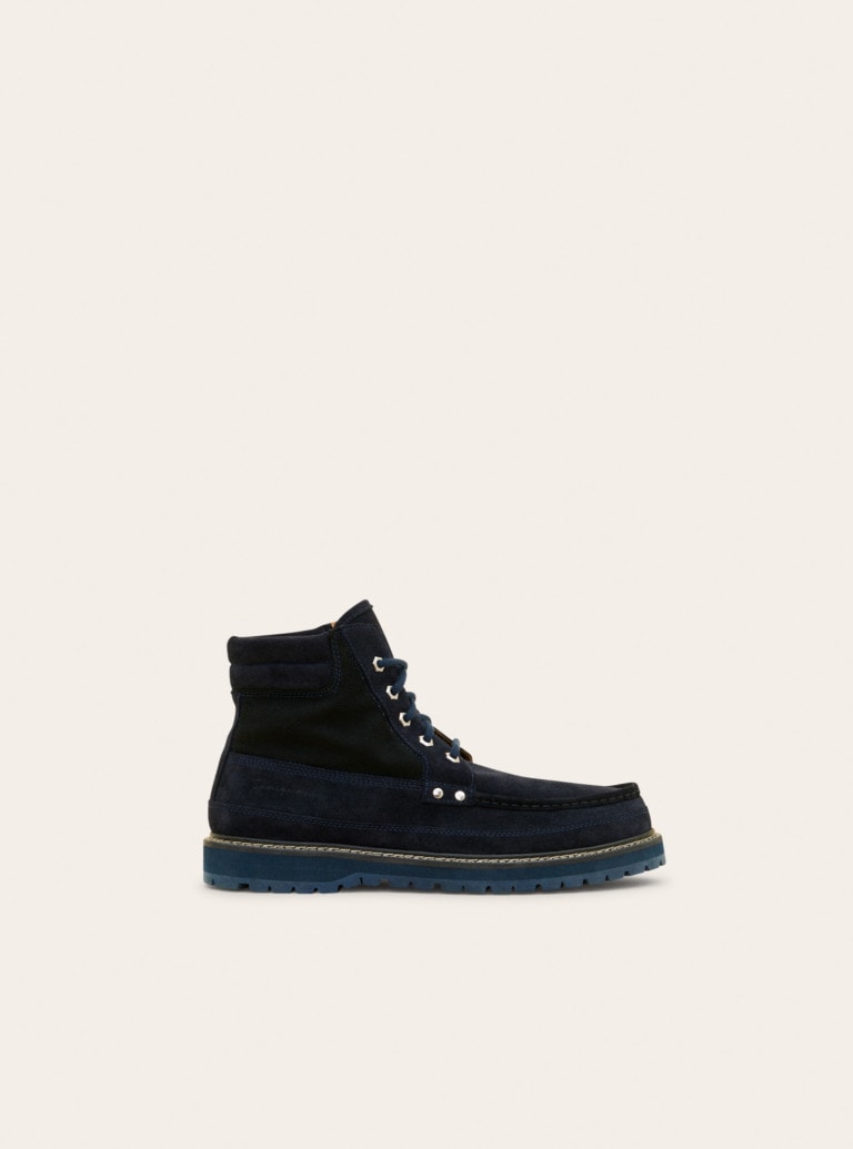 Jacquemus partage les nouvelles boots "Garrigue" de sa collection SS20