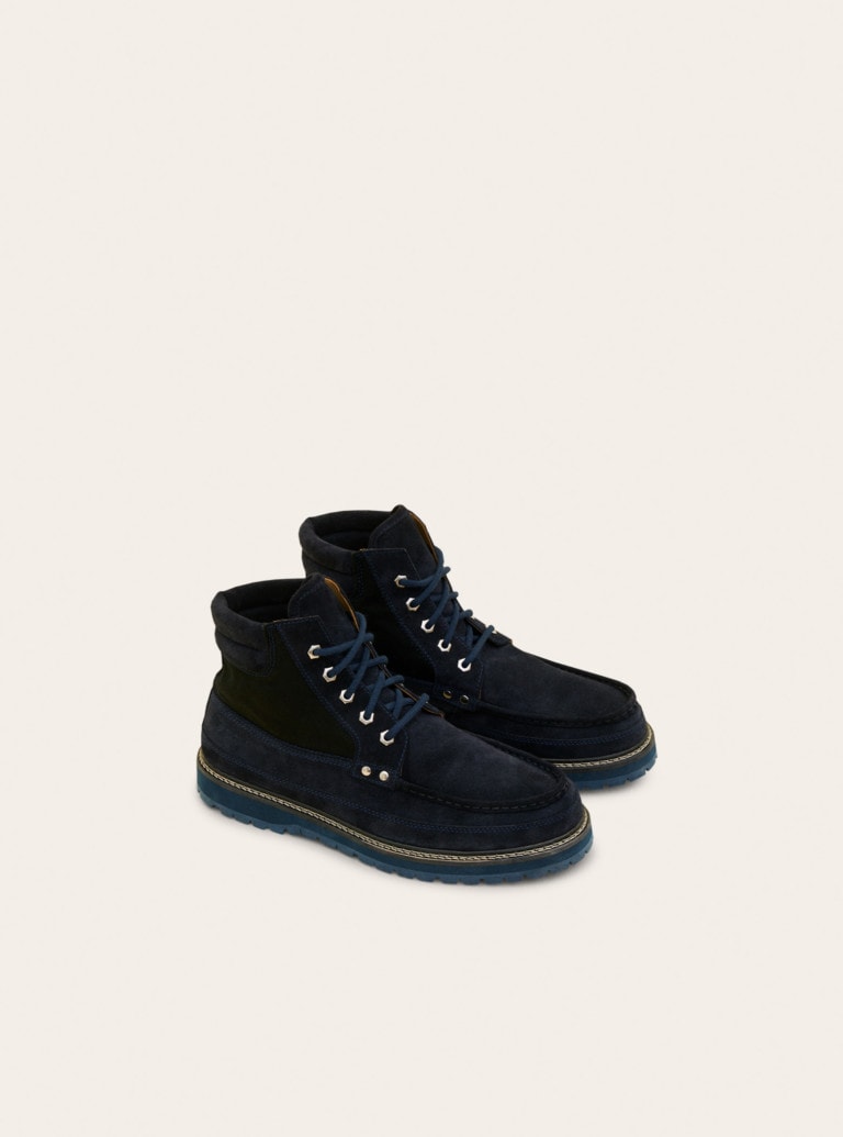 Jacquemus partage les nouvelles boots "Garrigue" de sa collection SS20