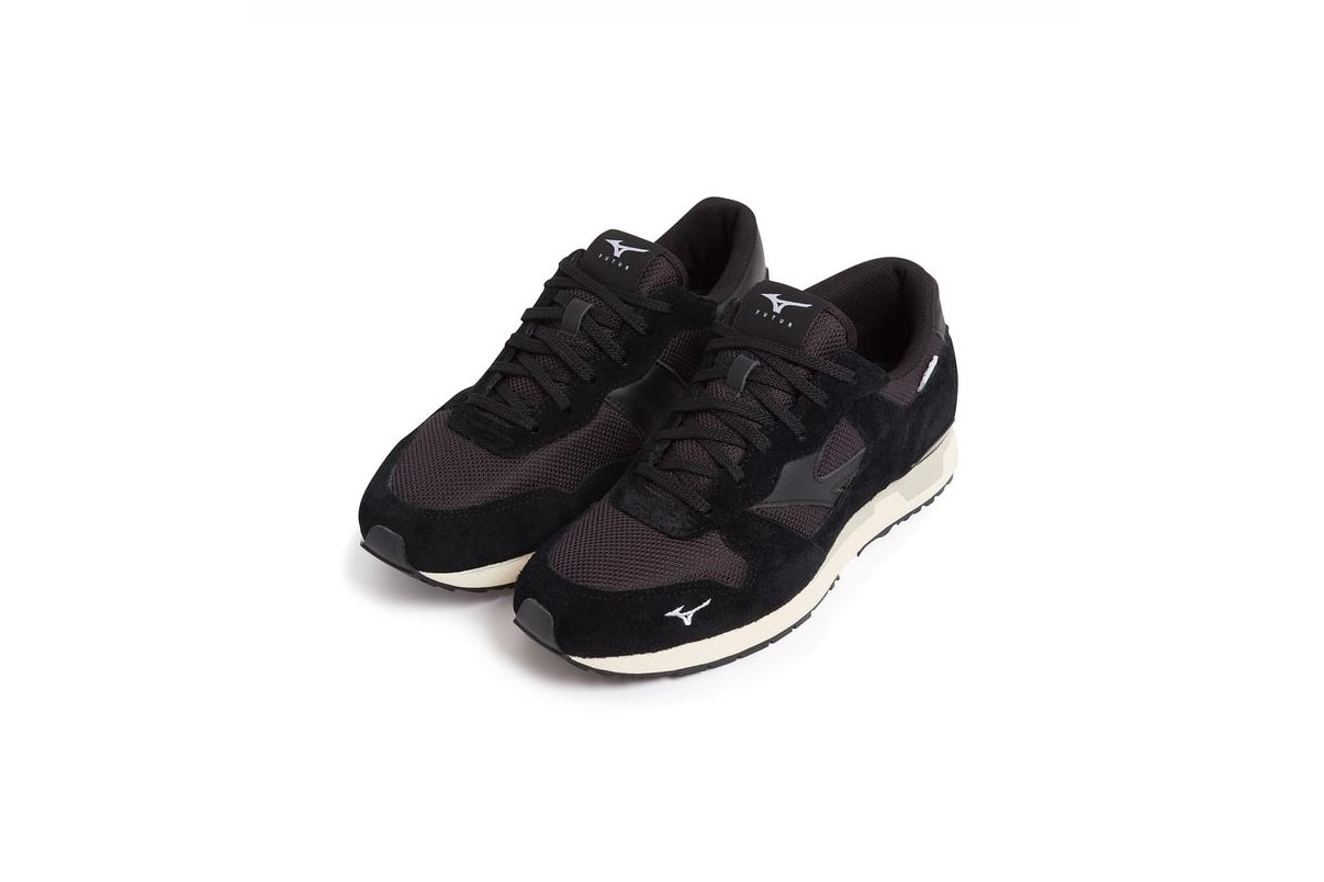 Photo FUTUR x Mizuno GV87