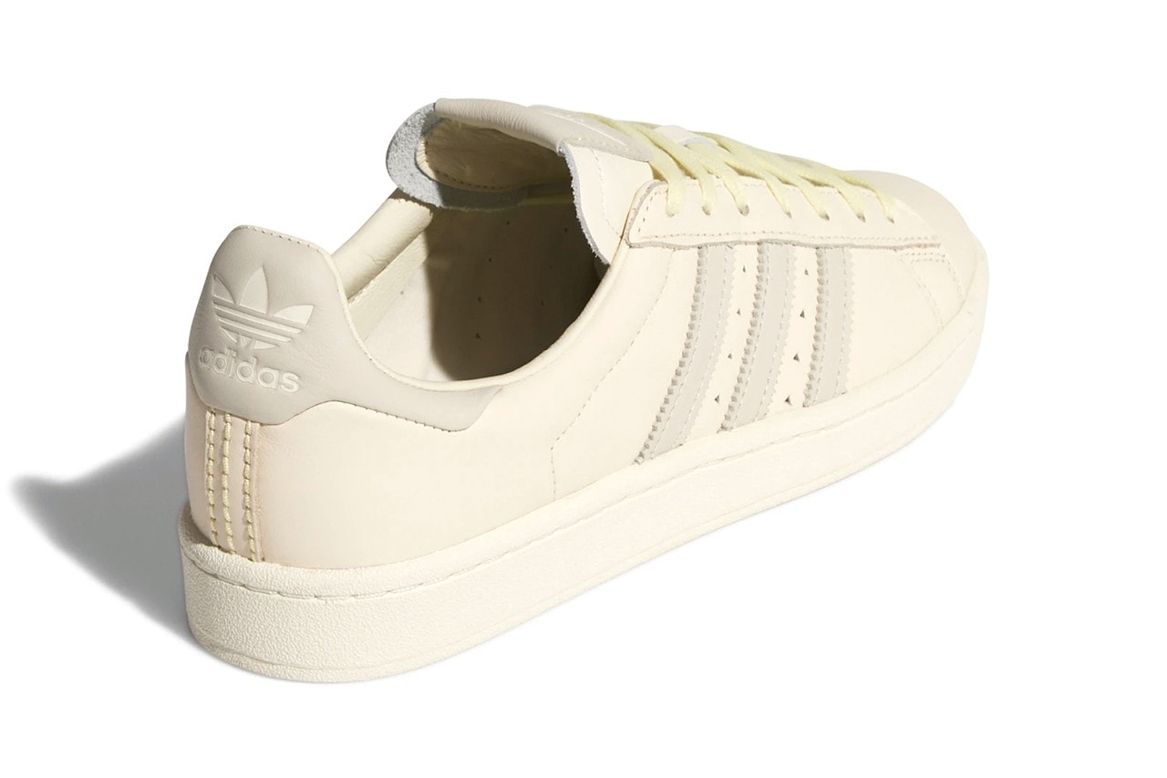 Pharrell Williams et adidas Originals ajoutent deux sneakers entièrement crème à leur pack collaboratif