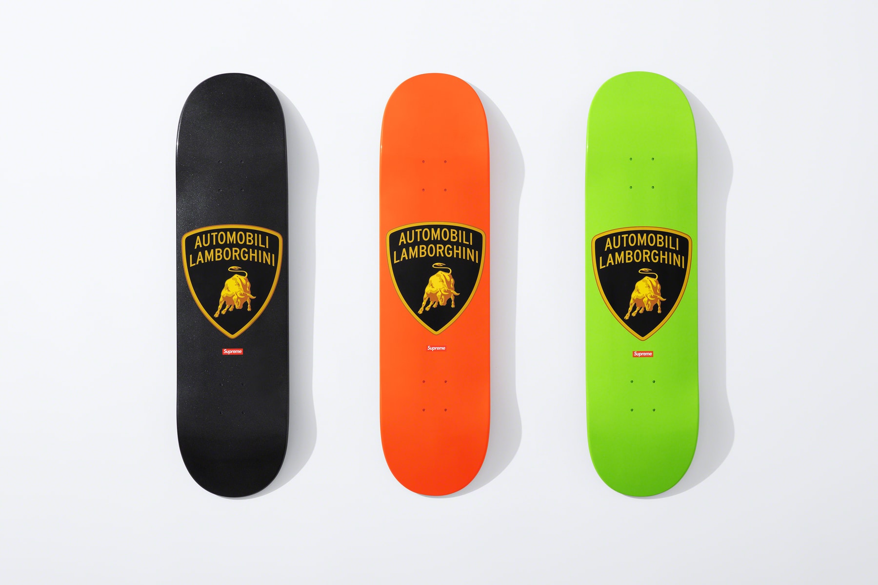 Photo Supreme x Lamborghini