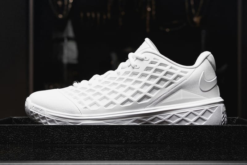 Premier aperçu de la Nike Kobe 3 Protro Low