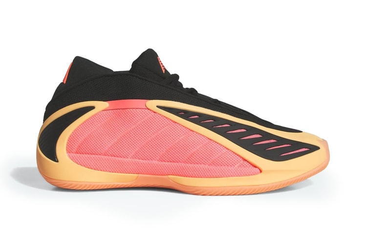 Premières images officielles de l'adidas Anthony Edwards 2 : coloris « With Love », « Fusion Blue » et « Core Black »