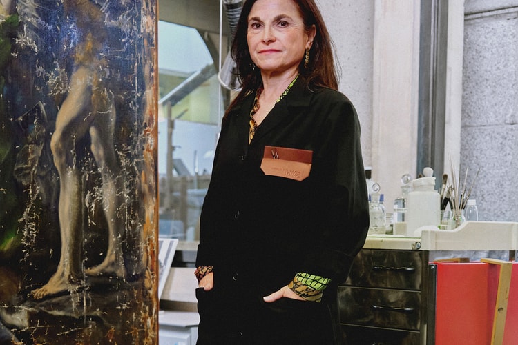 LOEWE réinvente la blouse de travail pour la restauration d’art au Prado