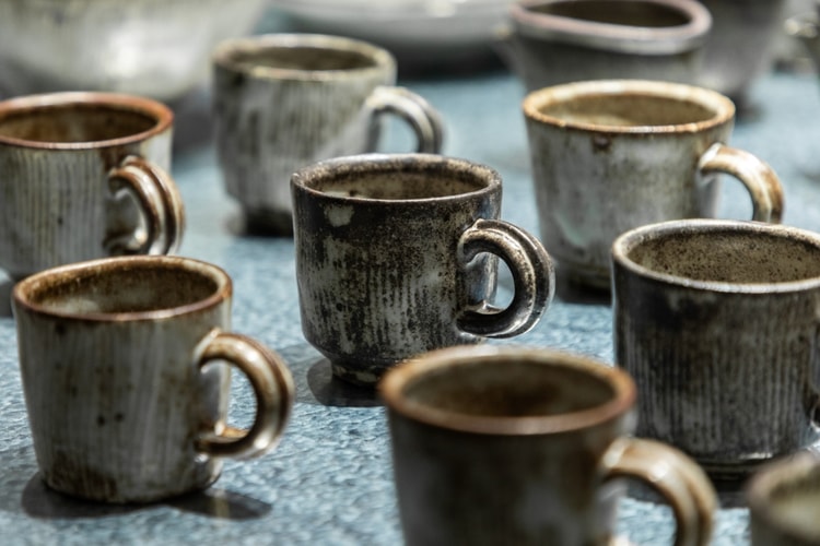 La beauté de l’argile cathartique de Teppei Ono