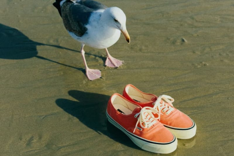 BEAMS BOY et Vans s’unissent pour une Authentic 80s “Vintage Orange”