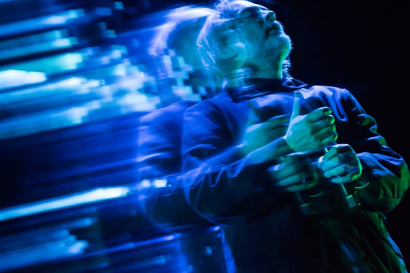 Thom Yorke et Stanley Donwood débarquent à Venise avec leur expo « No Go Elevator »