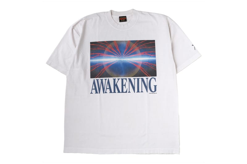 Le premier drop FW26 d’EVANGELION:95 transforme cinq moments cultes de l’anime en T-shirts graphiques néo-vintage façon 1995