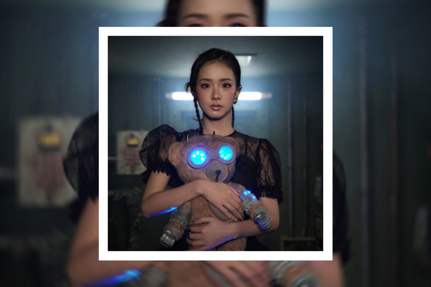 JISOO mêle grooves espiègles et esthétique de conte de fées sombre dans « CLICK »