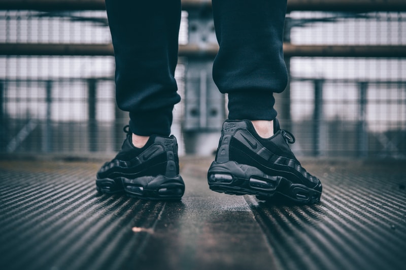 Nike 重新推出 Air Max 95 全黑配色