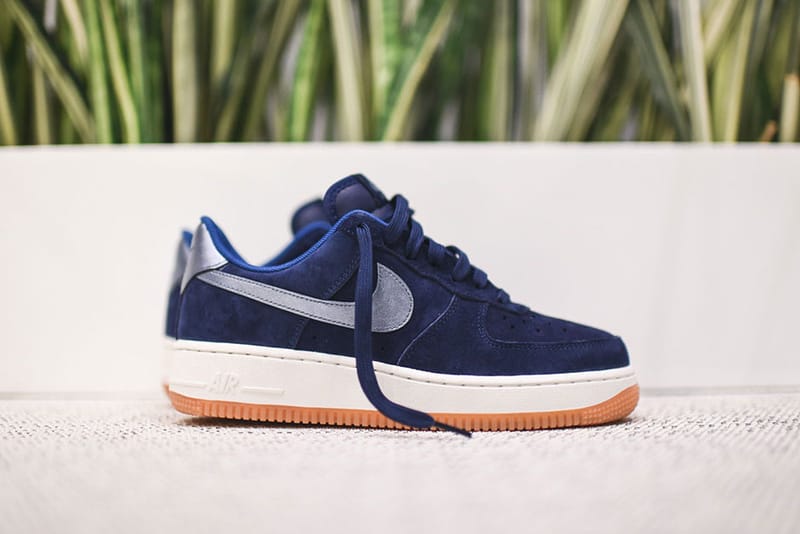 Nike WMNS 2016 Air Force 1 Low Premium 全新女鞋配色
