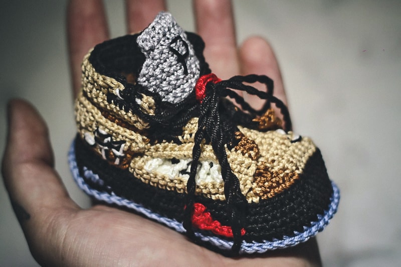 #hypebeastkids: Picasso Babe 推出 Supreme x Air Jordan 5 訂製嬰兒鞋