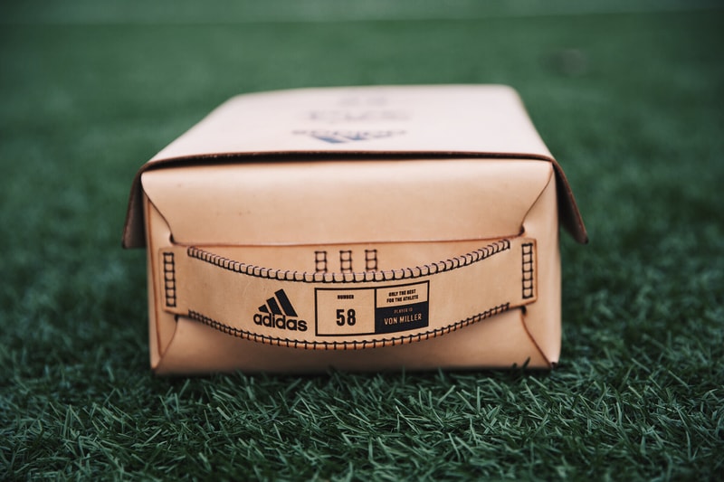 adidas Originals Stan Smith Super Bowl 50 球員專屬系列