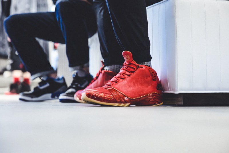 ONFEET :  JORDAN 8 WELLINGTON SNEAKER
