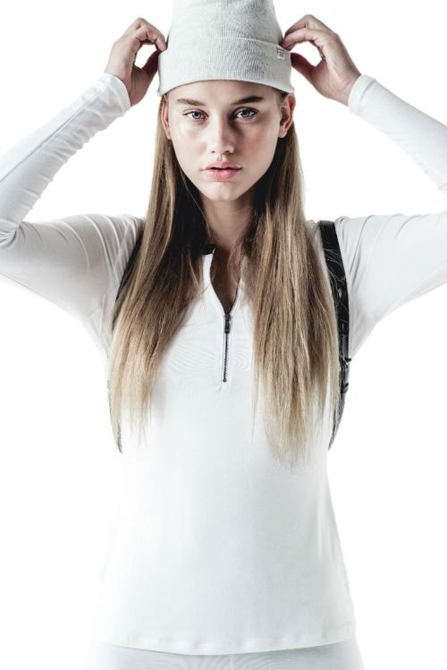 KITH Women 釋出新季女裝運動服飾造型示範