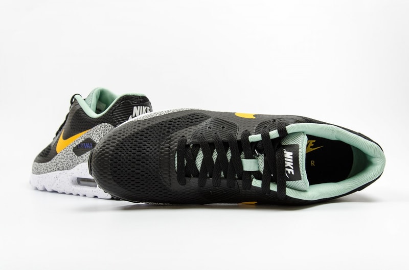 Nike Air Max 90 Ultra Essential「Safari」配色