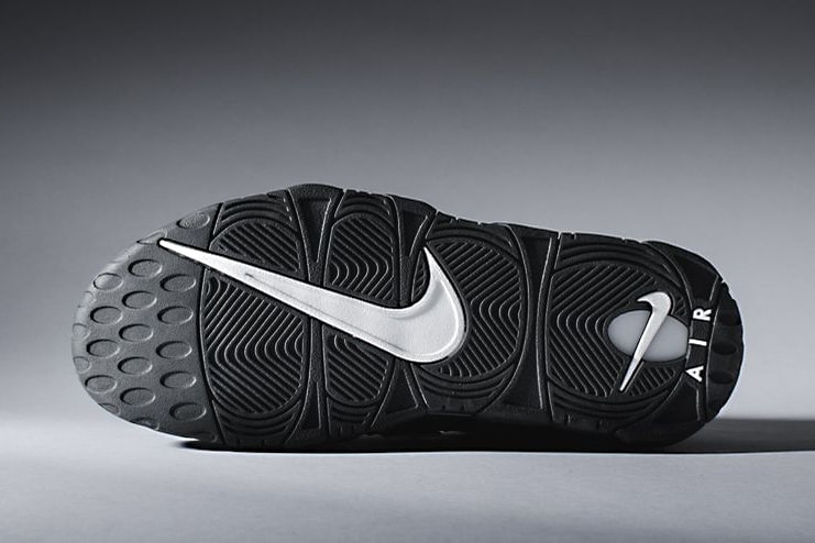 THE NIKE AIR MORE UPTEMPO OG IS AVAILABLE NOW