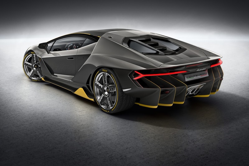 全球限量 40 台！Lamborghini 旗艦超跑 Centenario 傲然登場