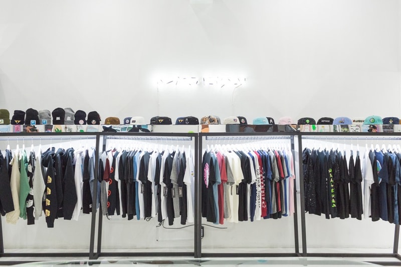 座立於 Supreme 專門店旁的 RIPNDIP 期間限定店