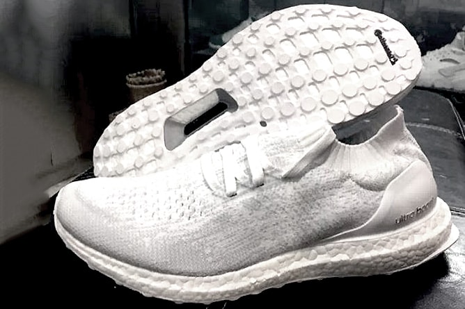 adidas Ultra Boost Uncaged Triple White glance