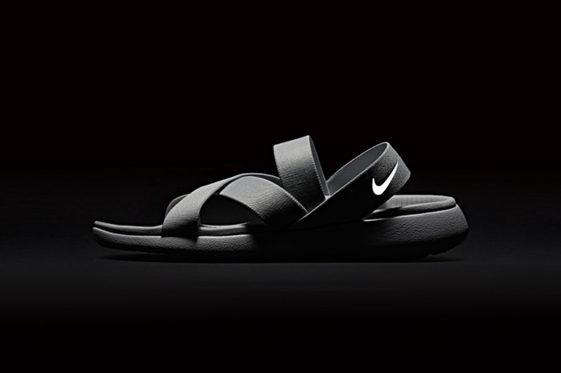 NIKE ROSHE ONE WOMEN'S SANDAL