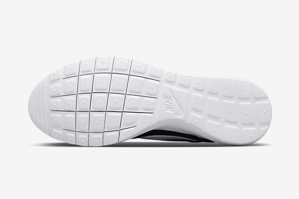 Nike x fragment Roshe Daybreak Restock