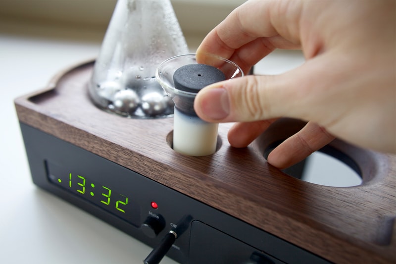 2 in 1coffee and tea alarm clock the barisieur