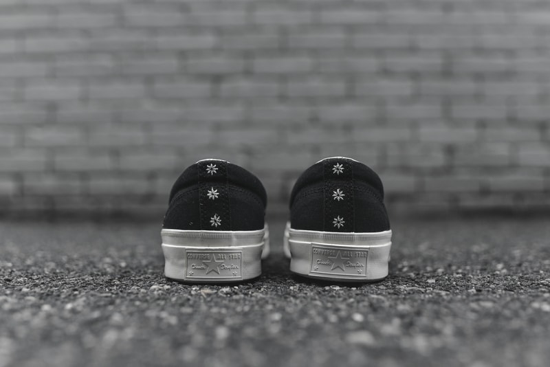 THE CONVERSE DECK STAR SLIP-ON IS READY FOR SPRING WITH “MAY FLOWER” GRAPHICS