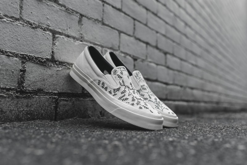 THE CONVERSE DECK STAR SLIP-ON IS READY FOR SPRING WITH “MAY FLOWER” GRAPHICS