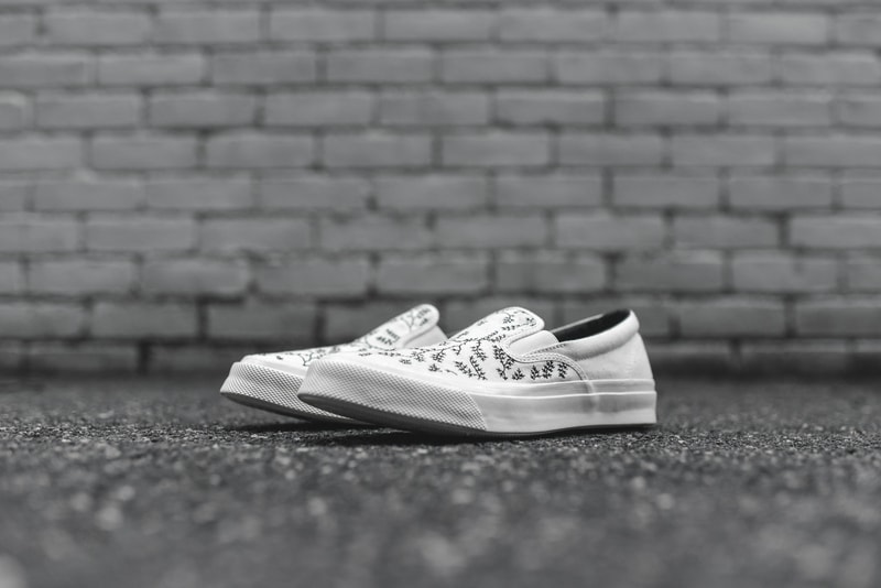 THE CONVERSE DECK STAR SLIP-ON IS READY FOR SPRING WITH “MAY FLOWER” GRAPHICS