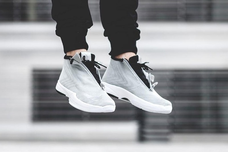 Nike Zoom Kobe Icon 全新配色設計「Metallic Silver」