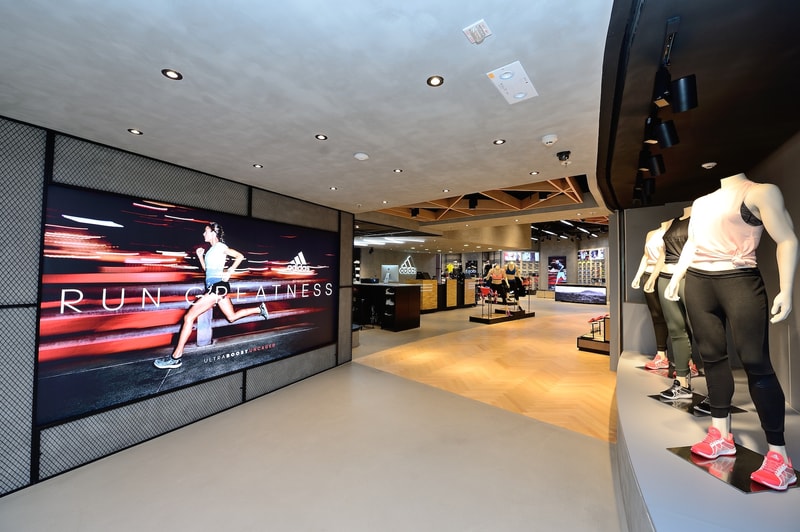 adidas 最新 Sportswear Collective 專門店開催