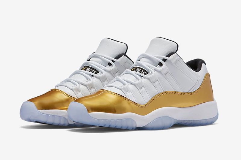 air jordan 11 low golf white metallic gold