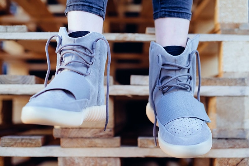 近賞 Yeezy Boost 750 全新配色設計「Light Grey」