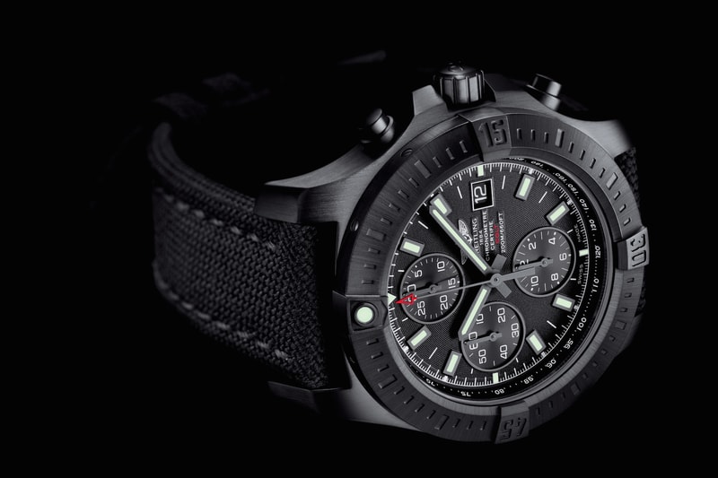 BREITLING 最新黑魂 Colt Chronograph Automatic Blacksteel 腕錶