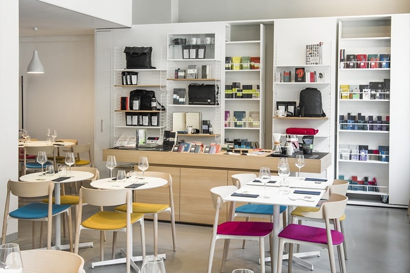 moleskine concept cafe milan